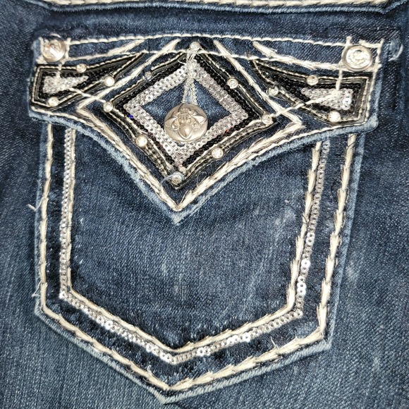 Miss Me‎ Women's Jeans Size 29 Dark Wash Bootcut Mid-Rise Embellished Pockets - Picture 15 of 16